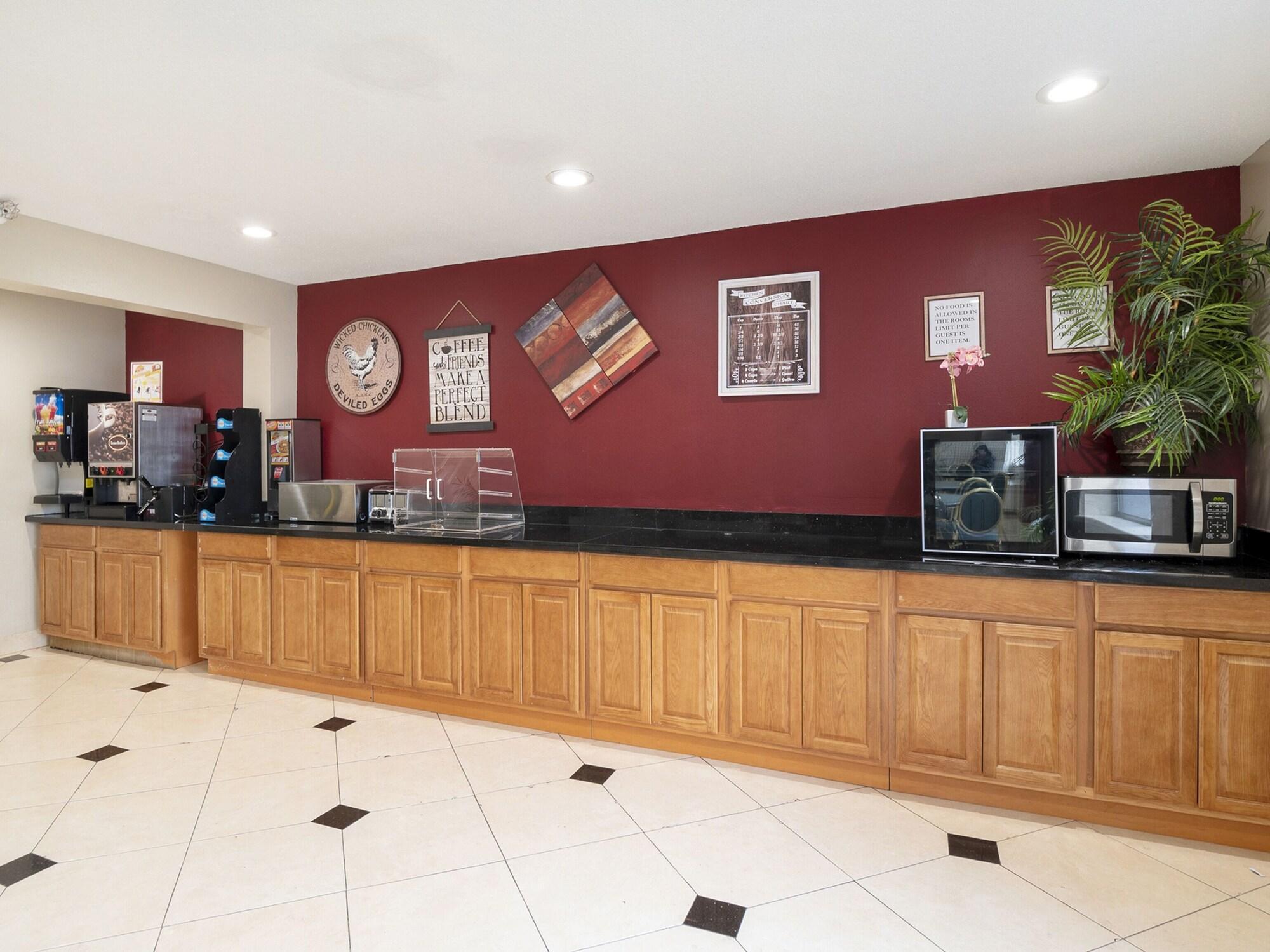 Oyo Townhouse Houston Airport North Hotel Bagian luar foto